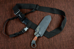 Sternum Harness on tactical, counterterrorism knife